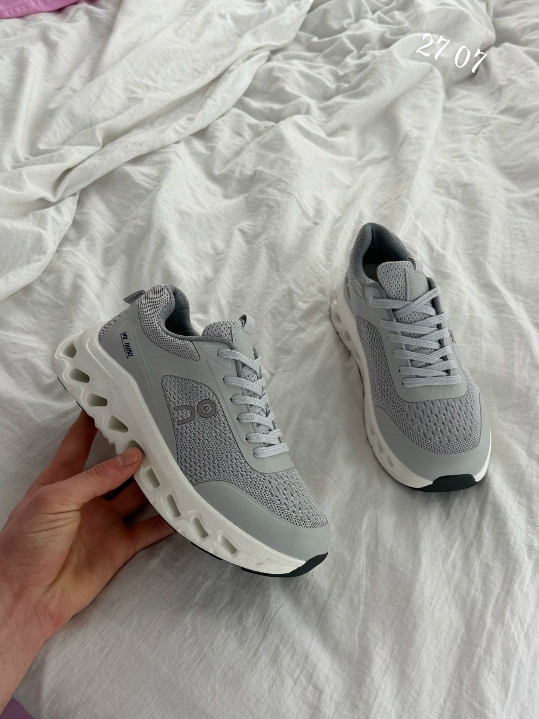 кроссовки,кроссовки женскиe,имак кроссовки женские,кроссовки стильные,кроссовки повседневные