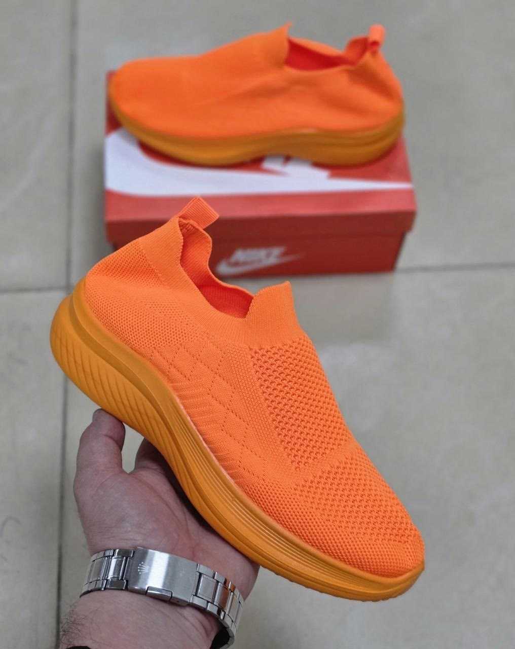 кроссовки женскиe,оранжевые кроссовки,дышащие кроссовки, спортивная,кроссовки