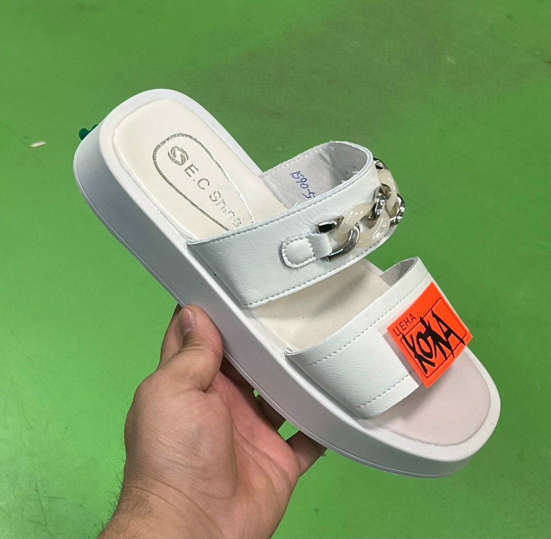 ,женские шлепанцы,тапки женские,модные шлепанцы,женские шлепки