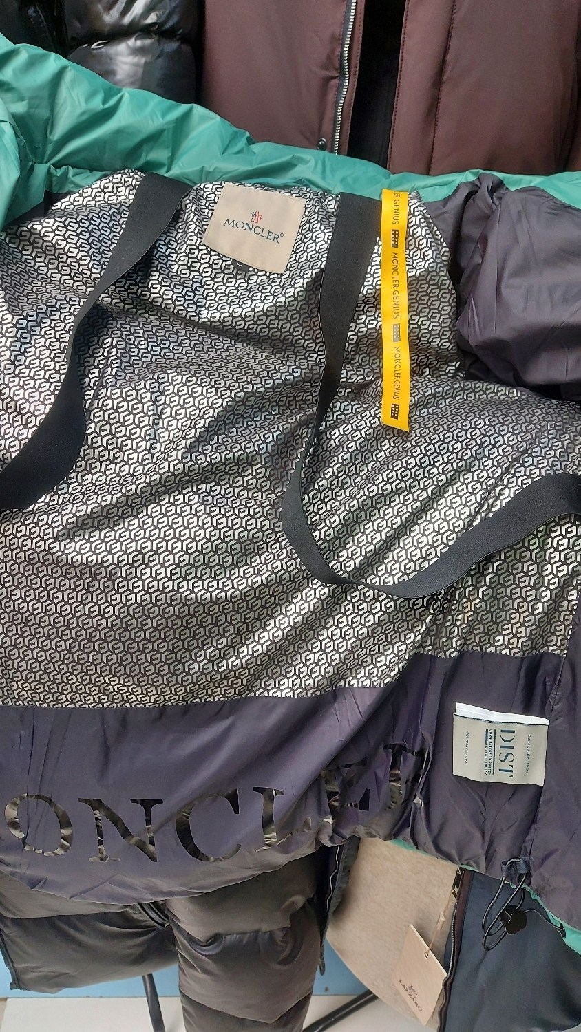 куртка женская dai gan,пуховик кристиан диор женский,двусторонний пуховик christian dior женский,куртка женская,пуховик dior