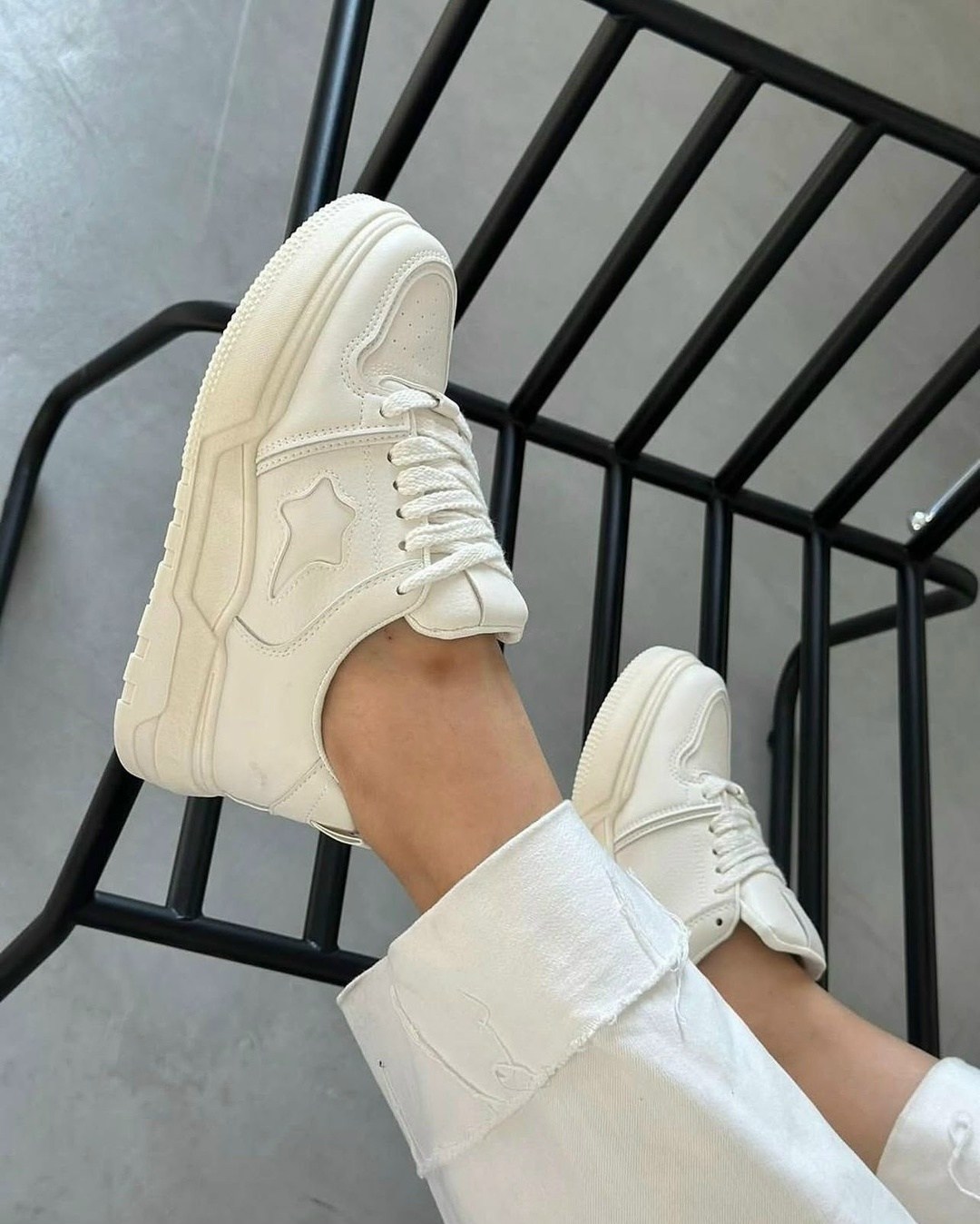 ,женские кроссовки,белые кроссовки,женские белые кроссовки,кроссовки