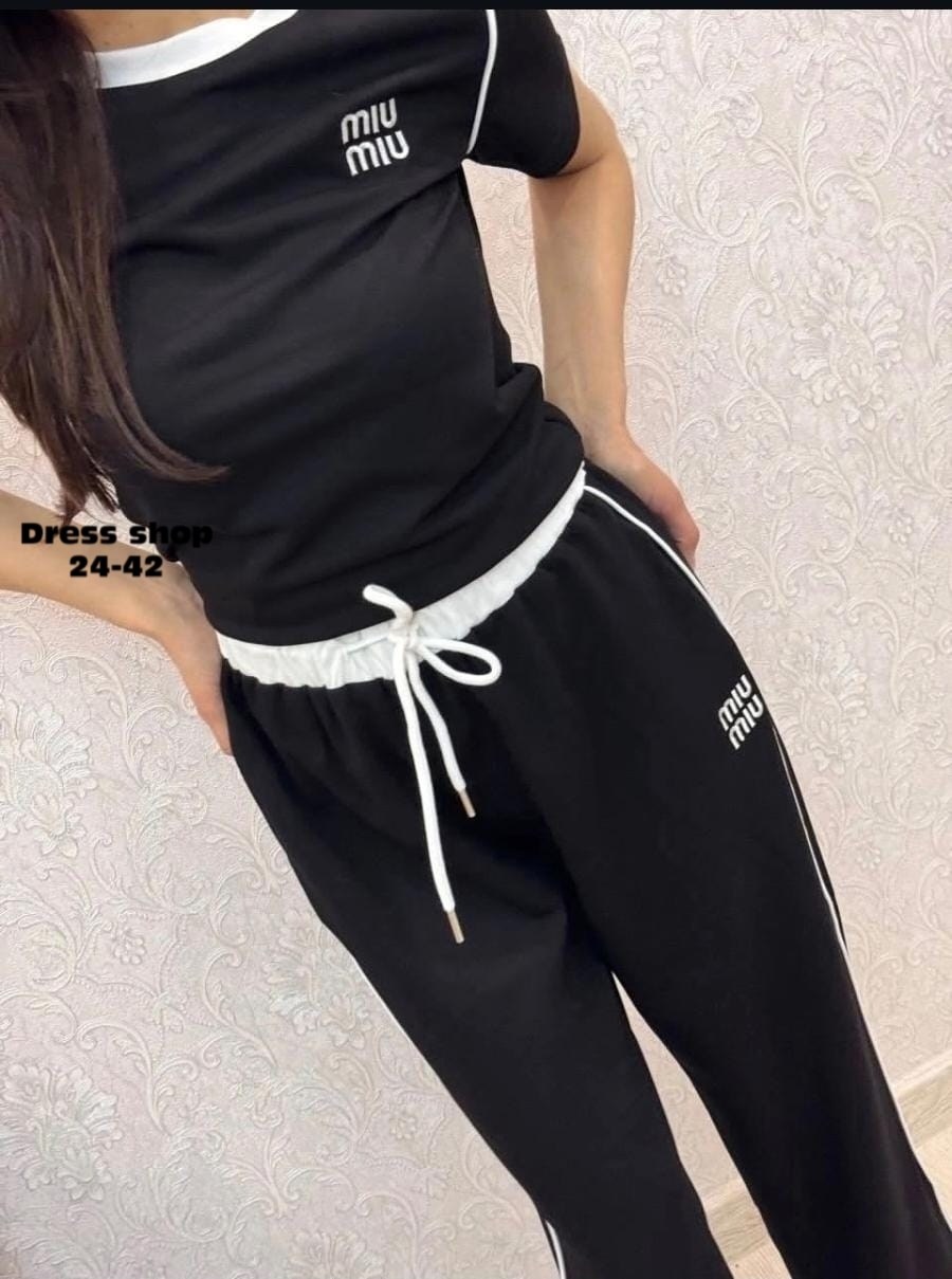 стильные костюмы,трикотажные костюмы,женский костюм,женский спортивный костюм,костюм бежевый