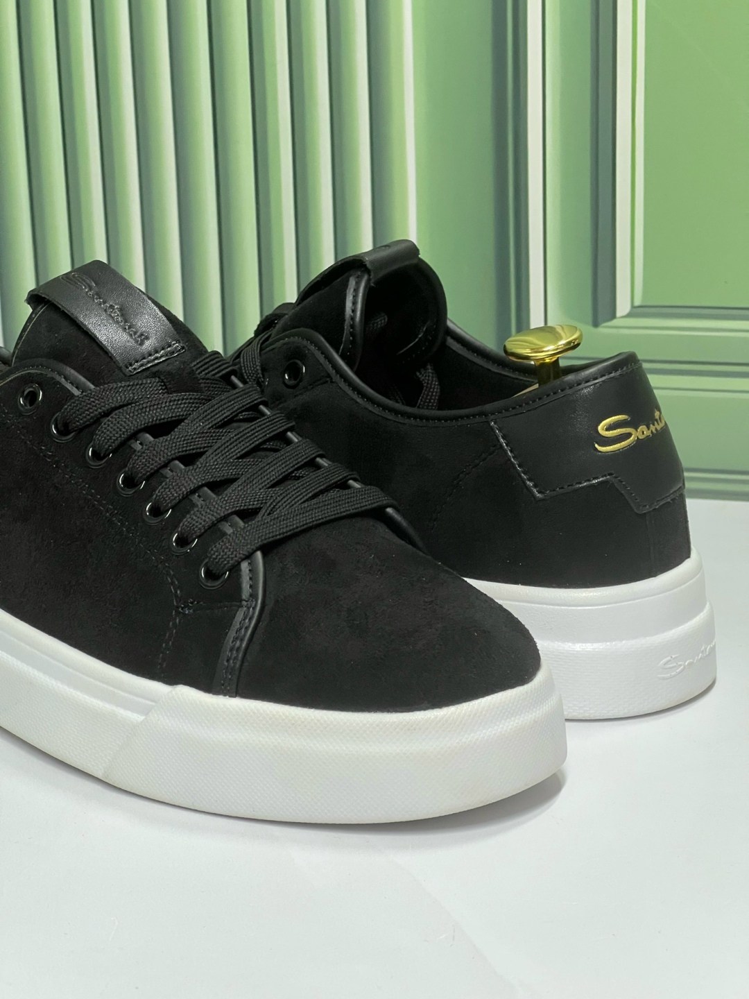 кеды замшевые,мужские кеды замшевые,мужские кеды,замшевые кроссовки,мужские кроссовки черные из замши и белой подошвой