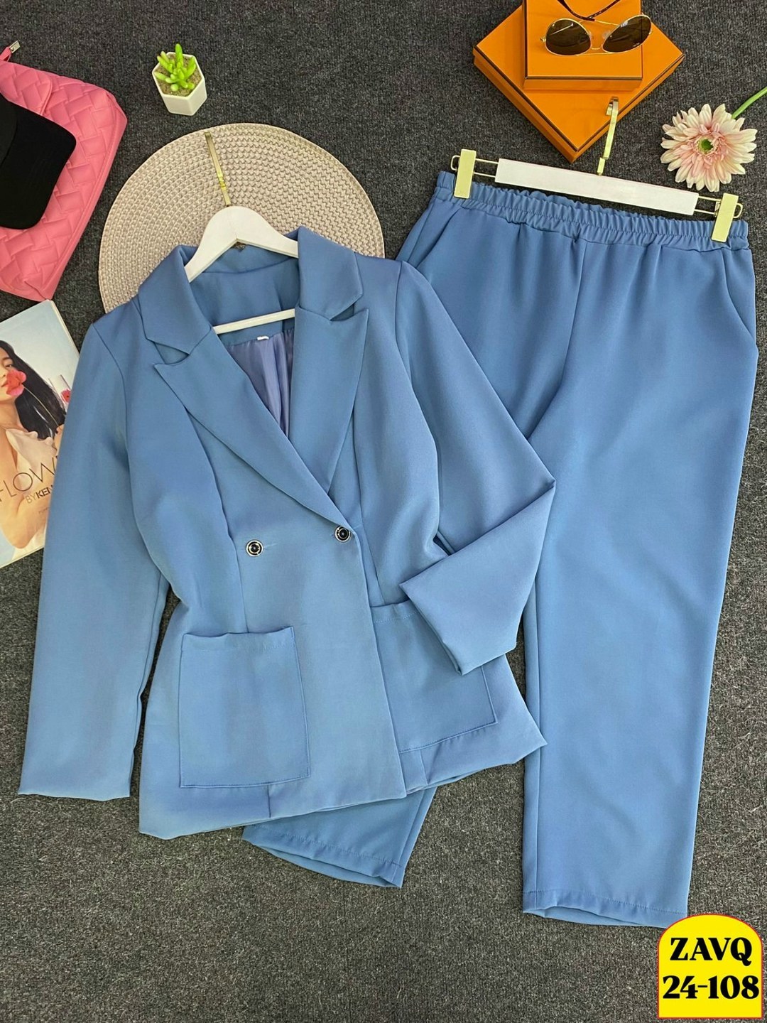 брючные костюмы для женщин стильные,костюм женский деловой брючный офисный комплект с,брючный костюм женский большие размеры,женские костюмы брючные,брючный костюм белэльстиль 785+596 мята бирюзовый р