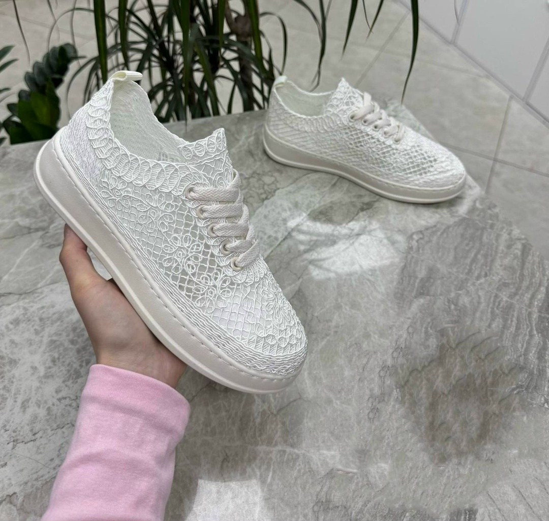 ,кроссовки эко,женские кроссовки,кроссовки эко кожа,кроссовки блестящие черные