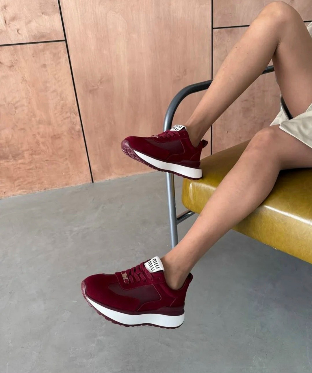 ,кроссовки замша,кроссовки дизайнерские,кроссовки менс бордовые,женские кроссовки