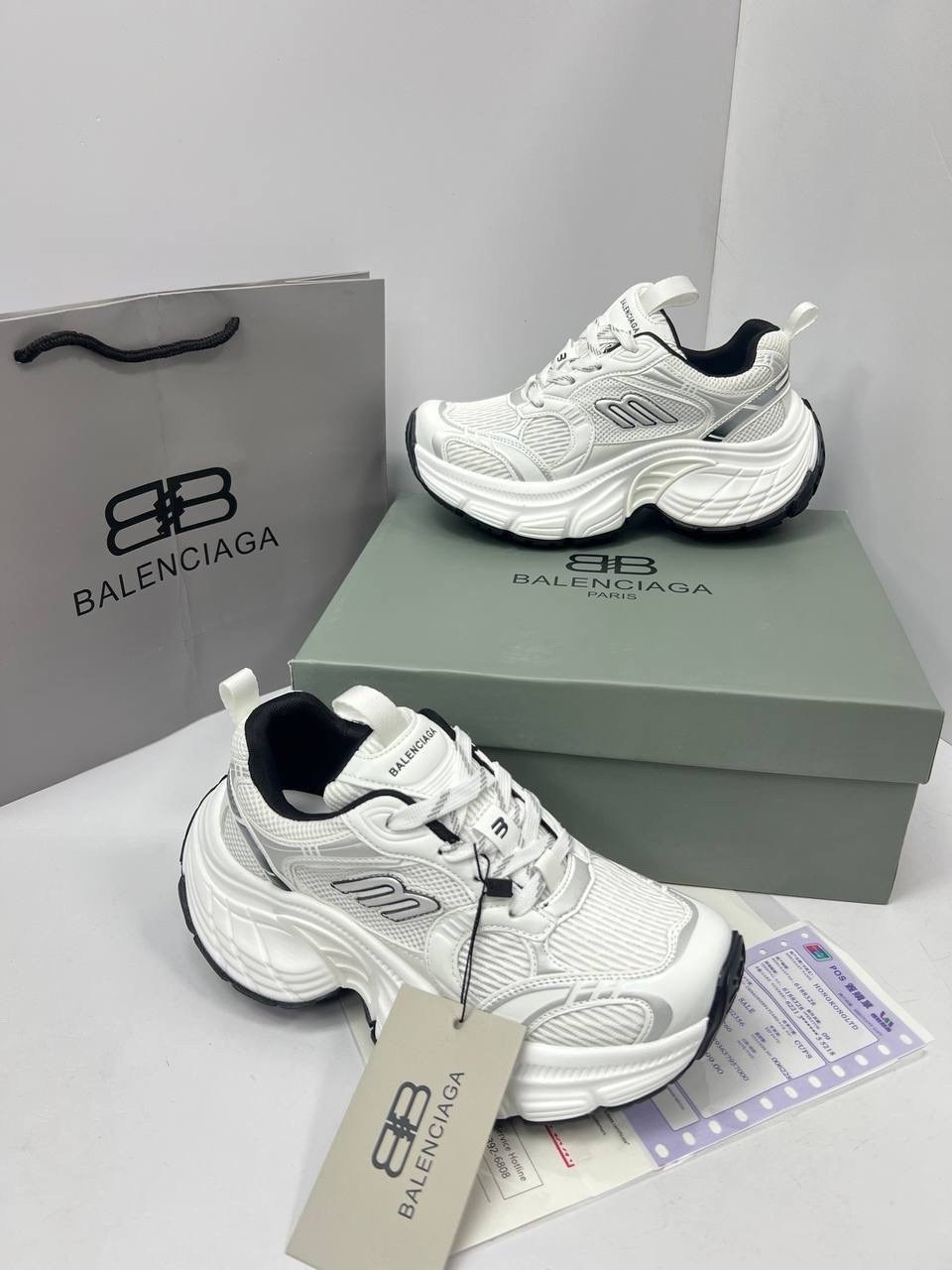 женские кроссовки,кроссовки спортивные balenciaga,женские кроссовки balenciaga,кроссовки женские белый,кроссовки balenciaga