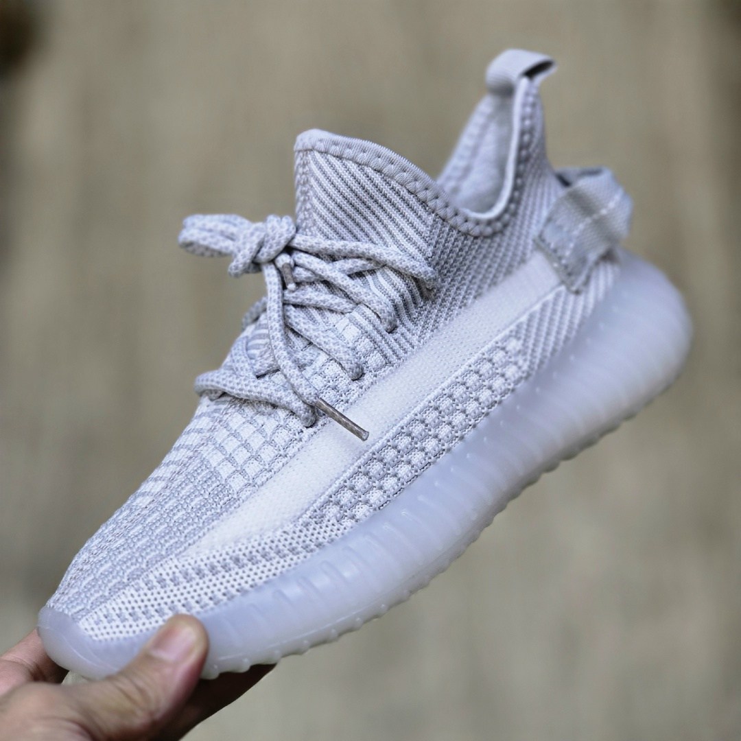 кроссовки,кроссовки женскиe,кроссовки изи,кроссовки ,кроссовки изики