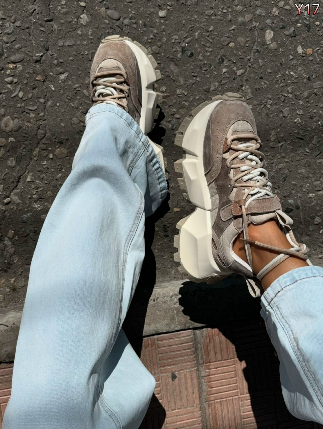 женские кроссовки,женские массивные кроссовки,,массивные кроссовки,спортивная