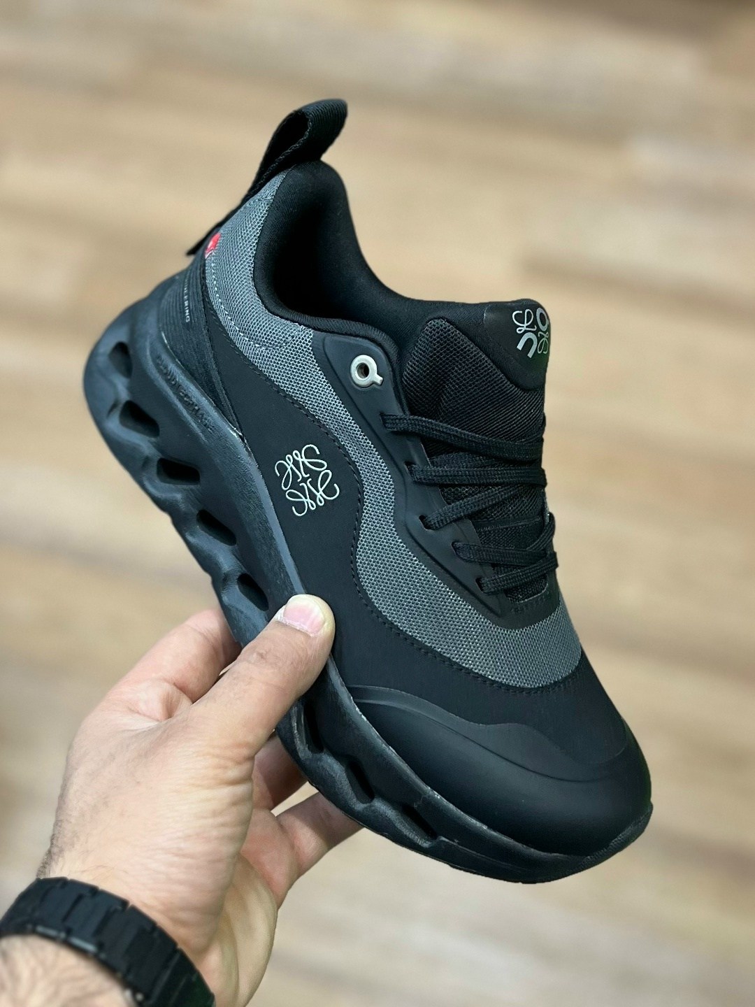 on cloud x loewe 9723 повседневная  кроссовки,женские кроссовки,loewe кроссовки,on cloud x loewe 9719 повседневная  кроссовки,кроссовки on x loewe cloudtilt 2 men shoes