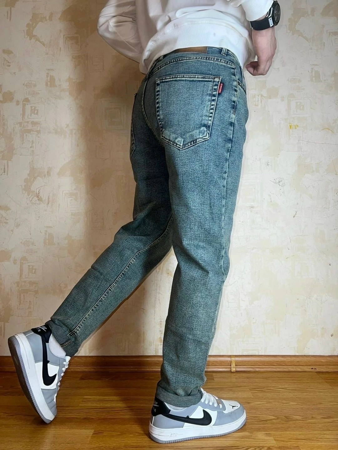 мужские джинсы бананы,мужские джинсы,модные мужские джинсы,джинсы мужские серые,мужские джинсы прямые