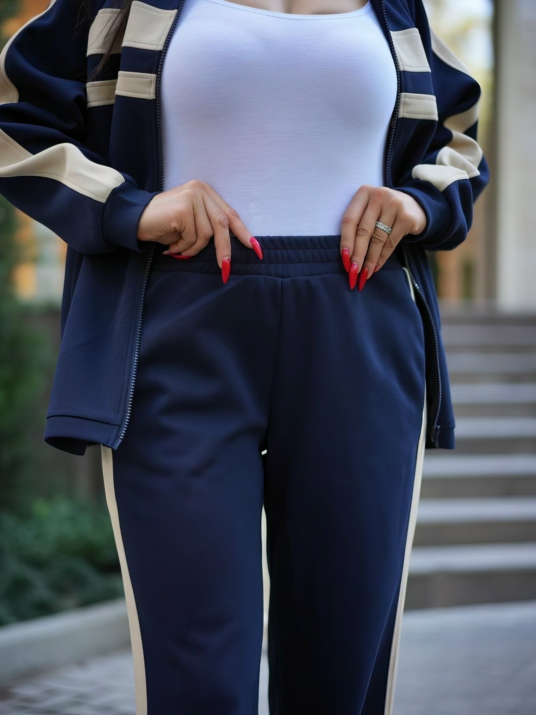 спортивные костюм,костюм женский,женские спортивные костюмы,костюм с лампасами,спортивный костюм для женщин