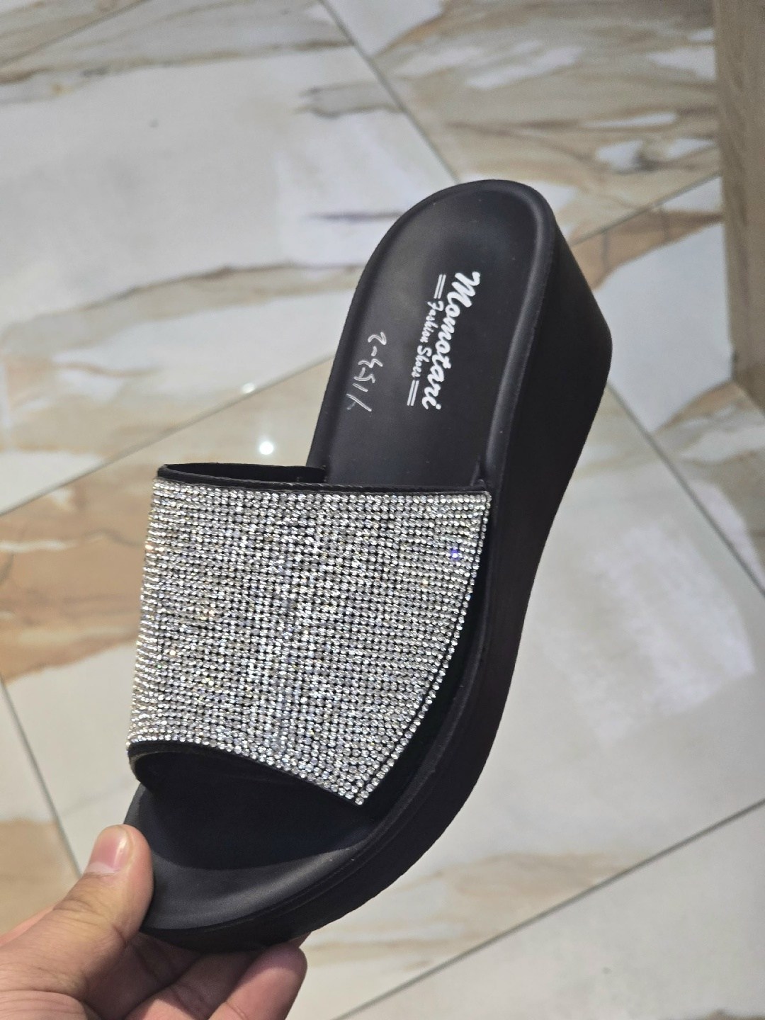 ,женские шлепанцы,шлепки со стразами,шлепанцы со стразами,сабо женские