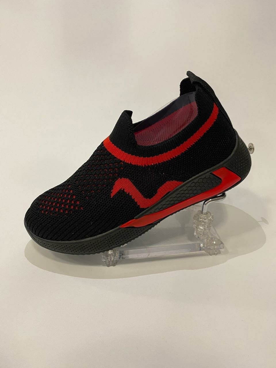 ,кроссовки мальчику, спортивная,спортивные кроссовки,кроссовка