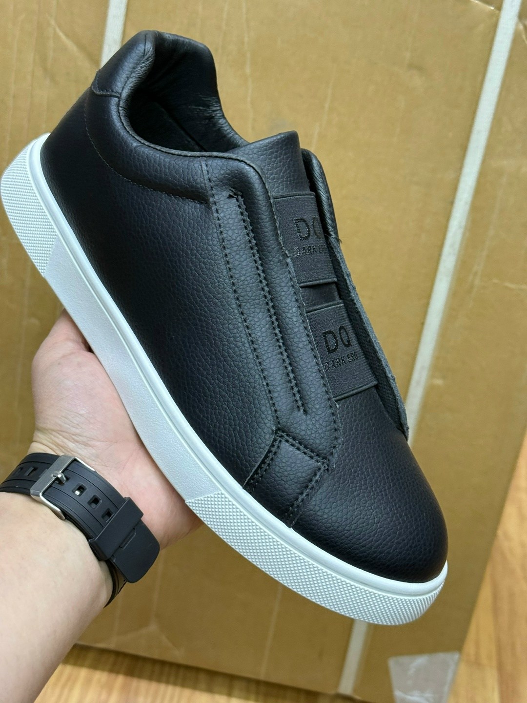 ,спортивная ,мужские кроссовки,кроссовка мужской,модные кроссовки