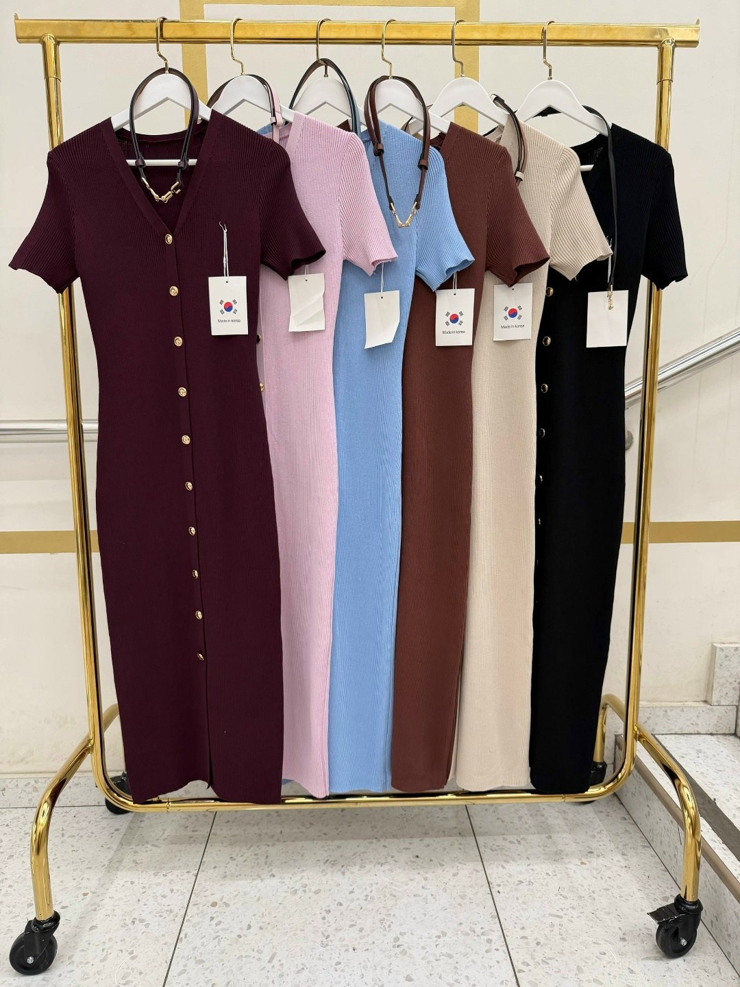 платье трикотажное с ремешком emberens,платье трикотажное миди,платье трикотажное миди emberens,элегантное трикотажное платье миди,платье трикотажное летнее с ремешком emberens