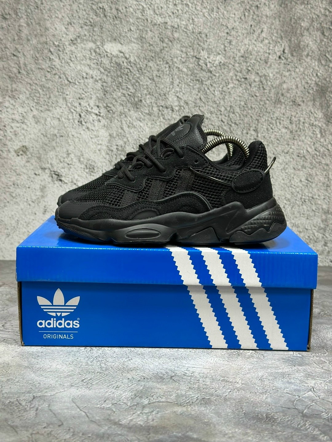 мужские кроссовки adidas ozweego,кроссовки adidas ozweego,кроссовки adidas,кроссовки мужские adidas,кроссовки