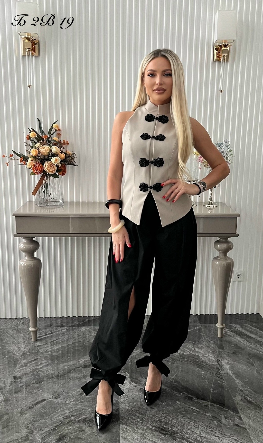 брючный костюм с жилетом,женский брючный костюм с жилетом,брючный костюм с жилеткой,костюм брючный с жилетом осенний на завязках umila brend,костюм брючный