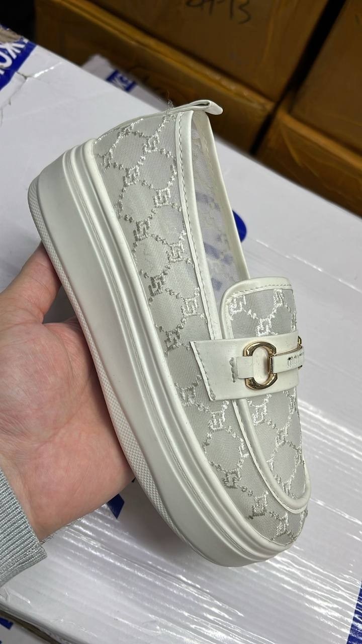 ,слипоны гуччи женские,лоферы женские gucci,туфли гуччи,гуччи лоферы