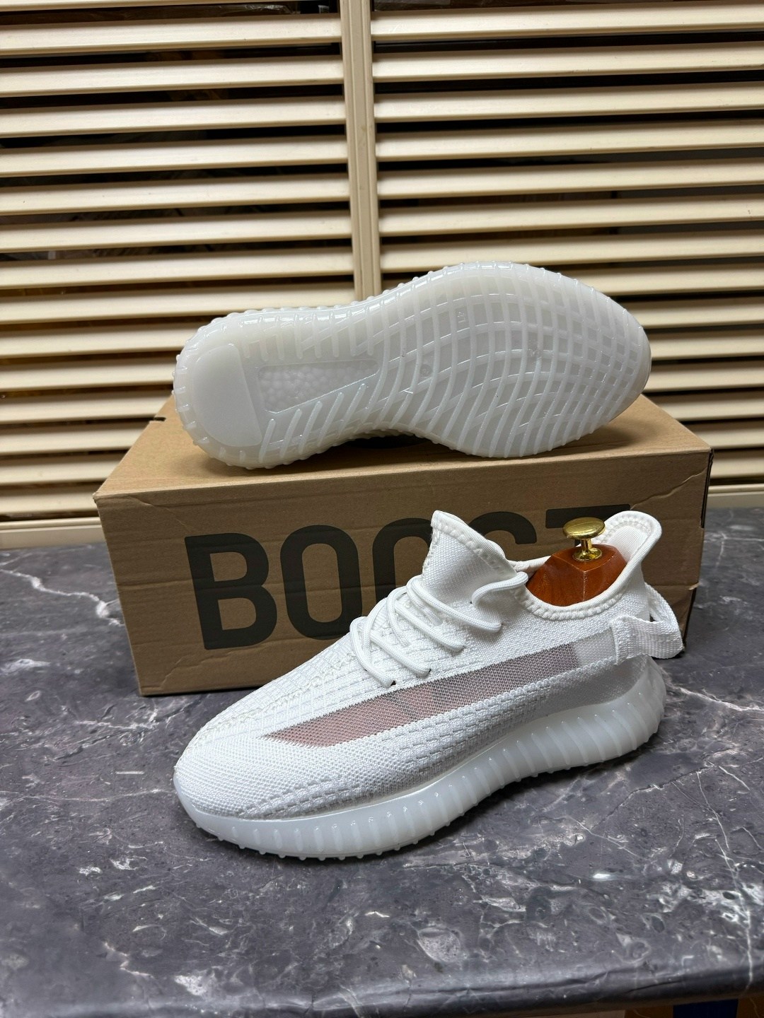 кроссовки adidas yeezy boost 350,кроссовки adidas yeezy 350 boost v2 triple white,кроссовки adidas yeezy boost,кроссовки адидас изи белые,кроссовки