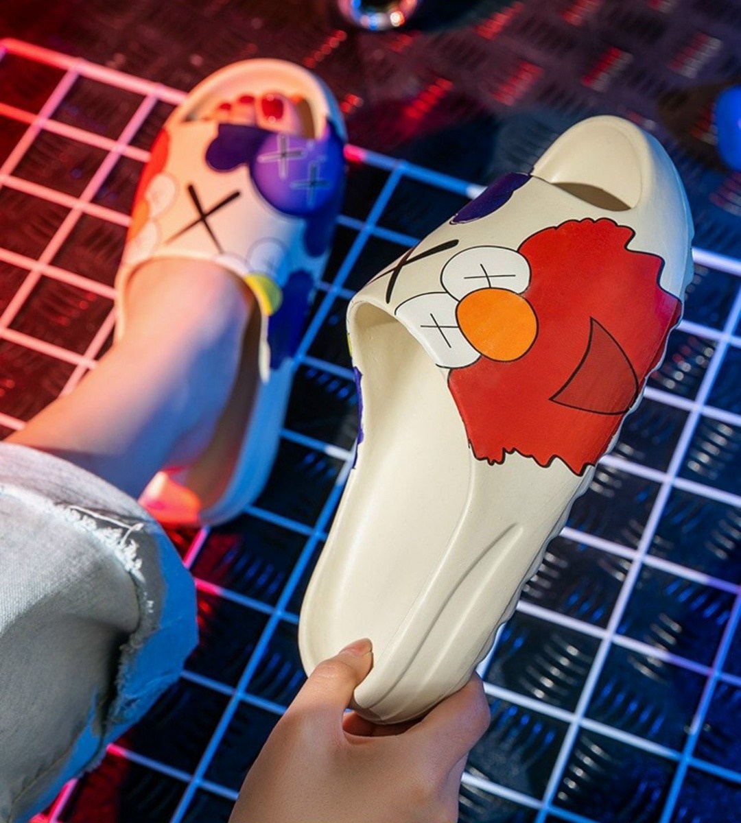 женские пляжные шлепанцы,шлепанцы женские,,тапки модные,пляжные шлепанцы