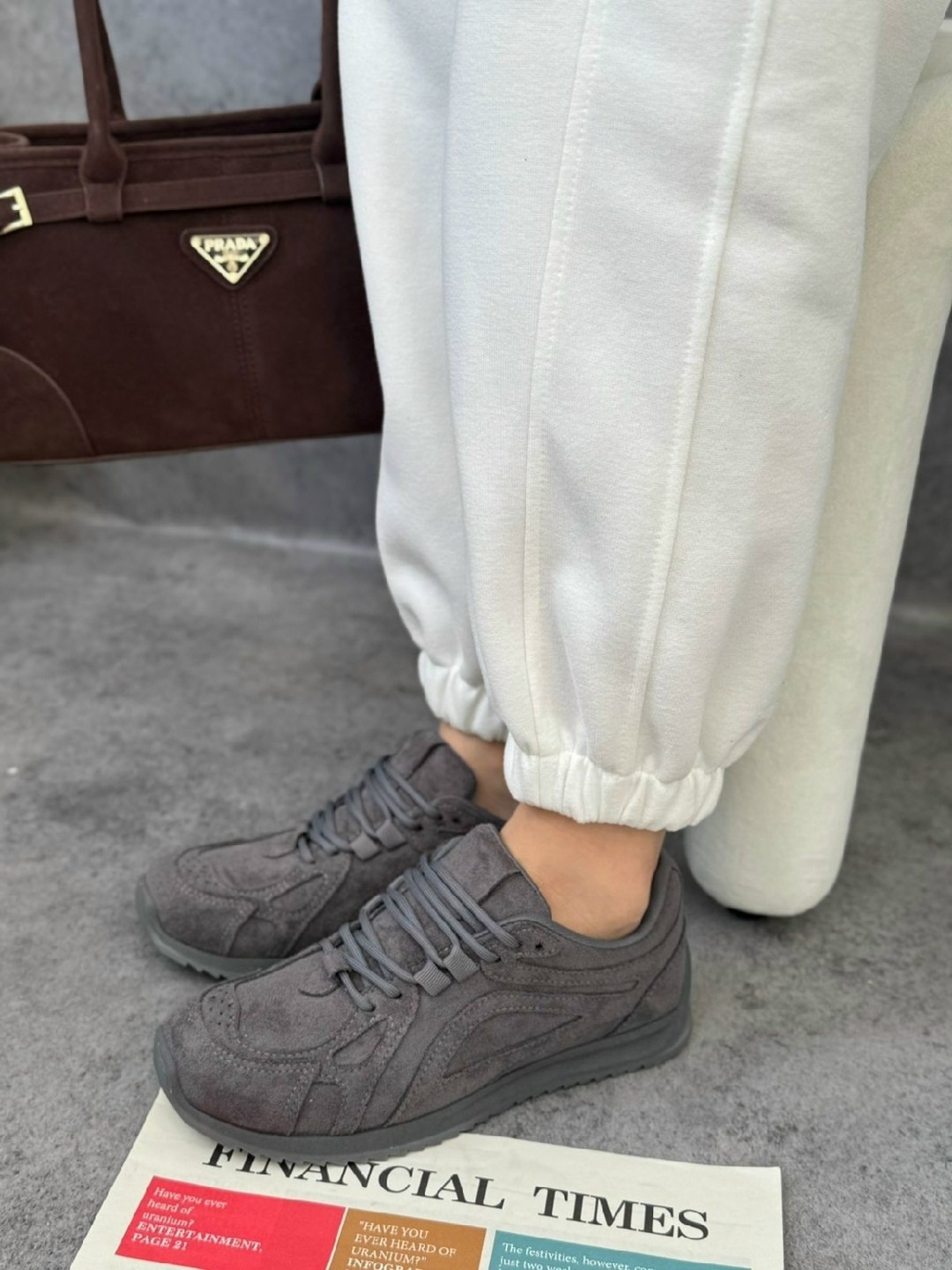 ,замшевые кроссовки,повседневные кроссовки,женские кроссовки,мужские коричневые замшевые кроссовки prada trail