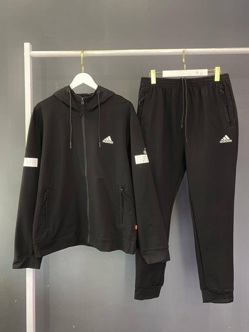 мужские спортивные костюмы,спортивный костюм adidas,мужской спортивный костюм adidas,одежда спортивная,спортивные костюмы для мужчин