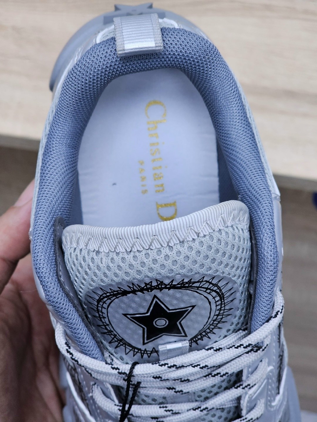 кроссовки dior chrono цвет серый,dior кроссовки,кроссовки,женские кроссовки,массивные кроссовки