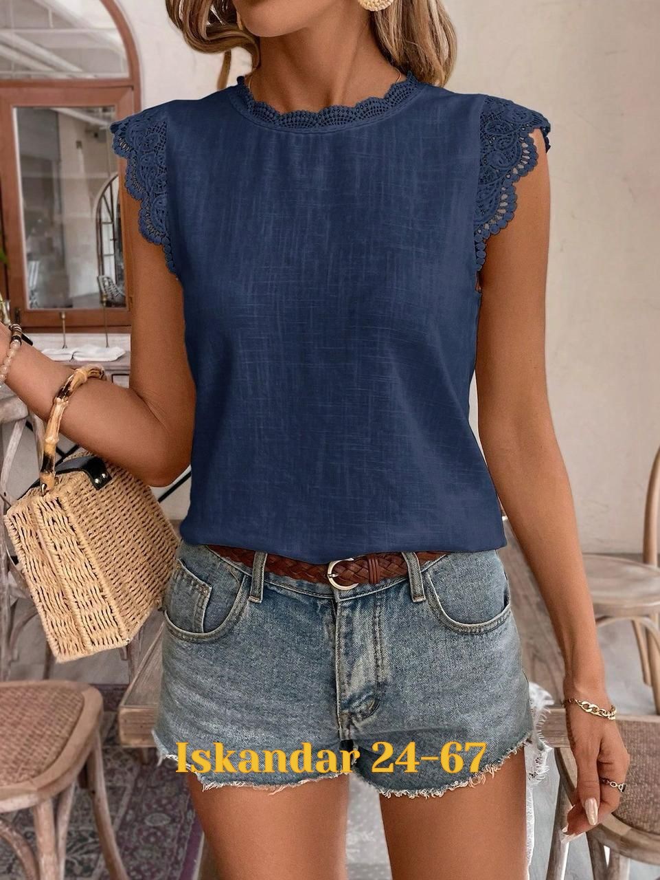 блузка с кружевными вставками,модная блузка,блузка с кружевами,блузка с оборками,повседневная блуза