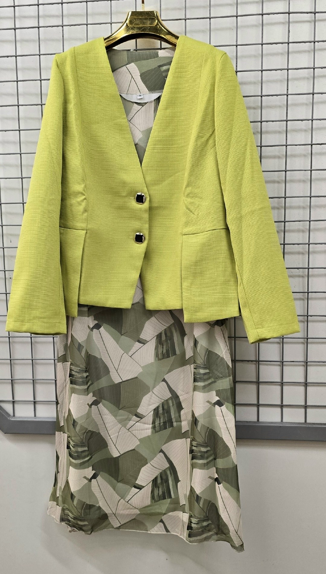 женские костюмы больших размеров,женские жакеты больших размеров, больших размеров,пиджак женский приталенный больших размеров,костюм женский