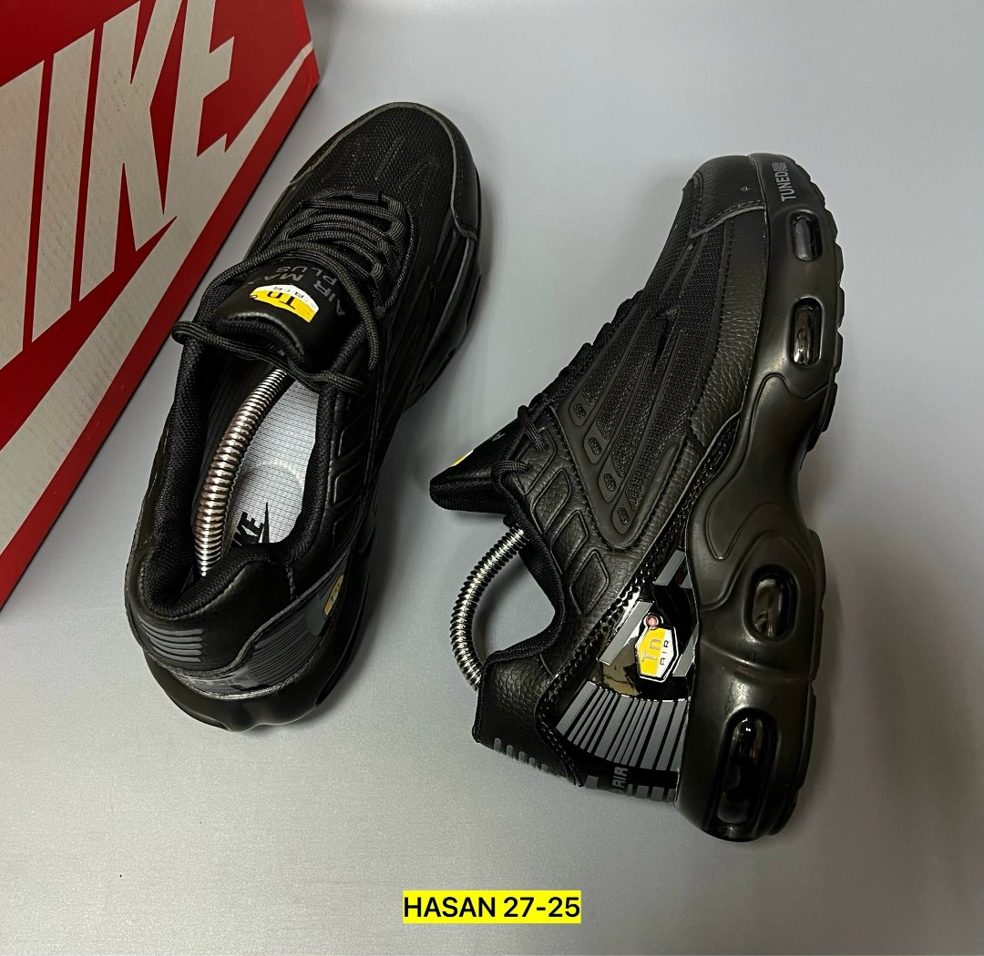 кроссовки nike air max plus tn, triple black,кроссовки nike air max tn plus,nike air max plus tn,nike air max tn plus black,кроссовки nike air max plus
