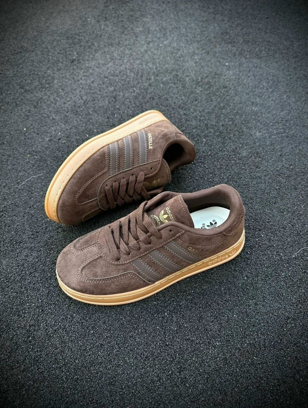 коричневые кроссовки адидас,,кроссовки adidas spezial,adidas gazelle коричневые,кроссовки adidas