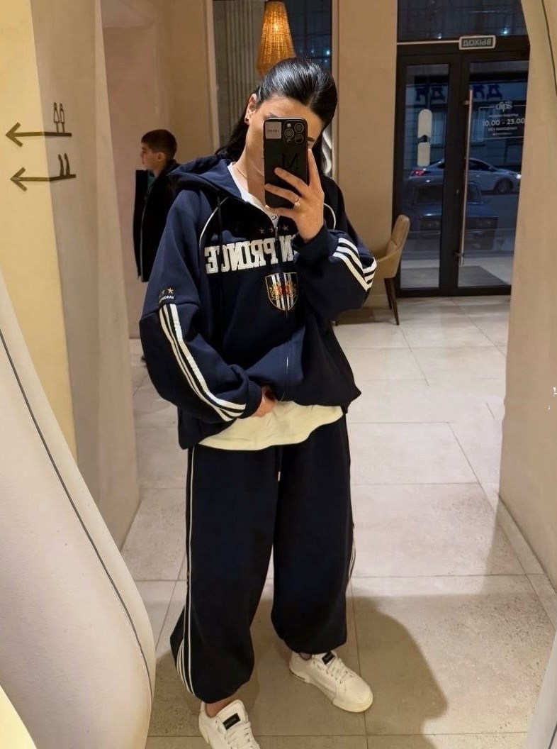 спортивный костюм,женский спортивный костюм,спортивный костюм синего цвета,одежда спортивная