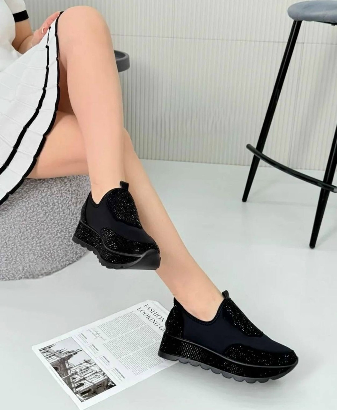 , женская,обуви,кроссовки со стразами женские,женские кроссовки