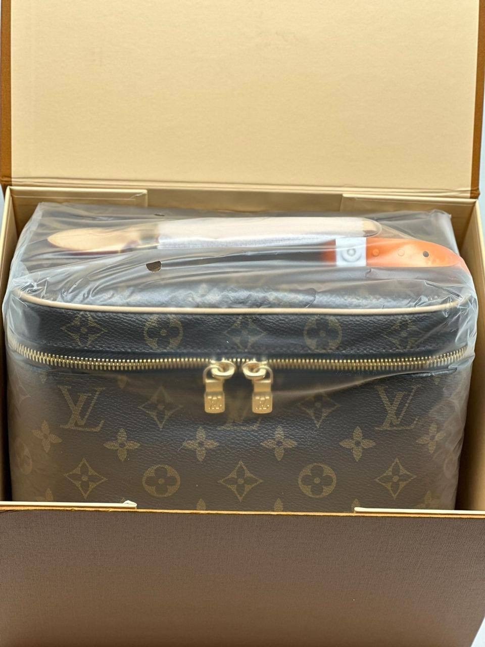 louis vuitton косметичка louis vuitton,косметичка louis vuitton из натуральной кожи,сумка косметичка louis vuitton,косметичка louis vuitton,сумка женская louis vuitton