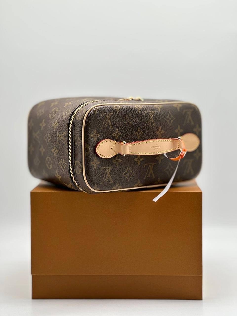 louis vuitton косметичка louis vuitton,косметичка louis vuitton из натуральной кожи,сумка косметичка louis vuitton,косметичка louis vuitton,сумка женская louis vuitton