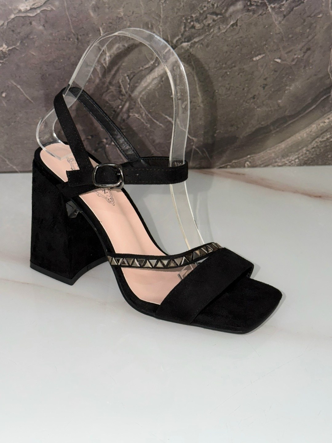 ,женские босоножки,стильные босоножки,сандалии босоножки,босоножки на каблуках