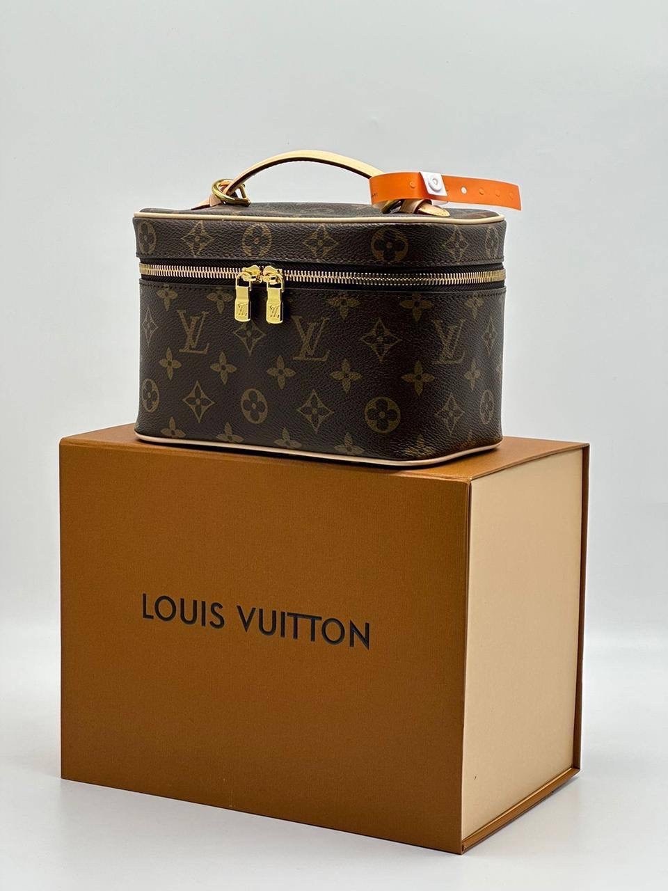 louis vuitton косметичка louis vuitton,косметичка louis vuitton из натуральной кожи,сумка косметичка louis vuitton,косметичка louis vuitton,сумка женская louis vuitton