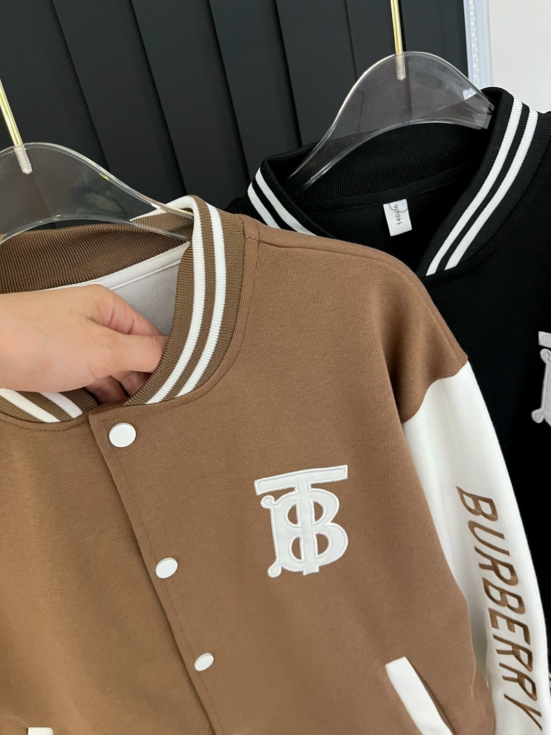 куртка бейсбольная boston red sox унисекс бежевый mlb,бомбер для мальчика,куртка бейсбольная boston red sox бежевый mlb,бомбер кофта,бомбер куртка