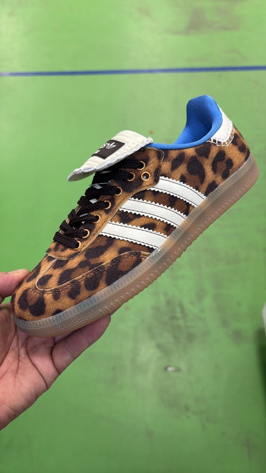 адидас леопардовые кроссовки,adidas samba леопардовые,adidas gazelle леопардовые,кроссовки adidas samba,кеды адидас леопардовые