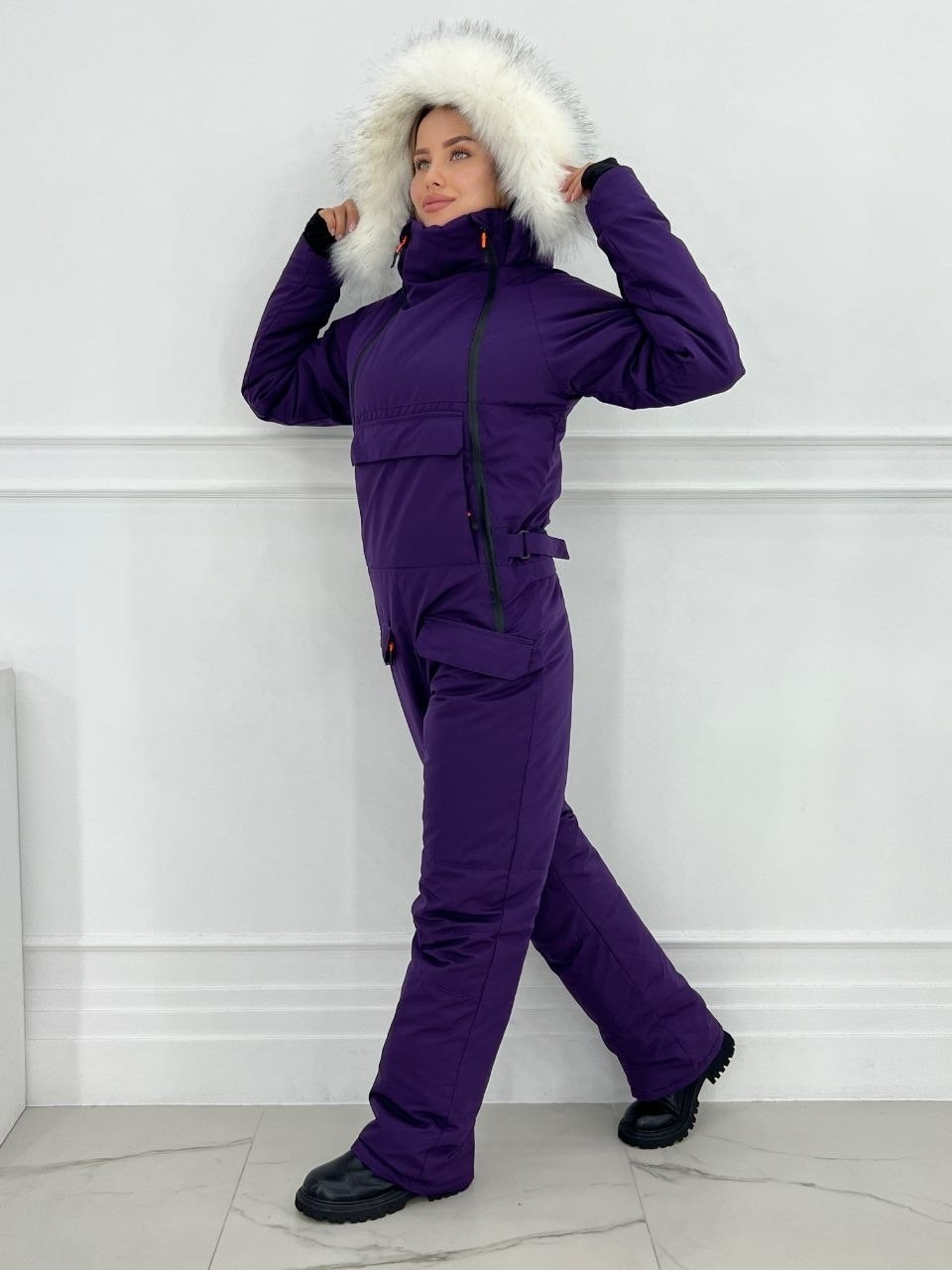 женский зимний комбинезон,горнолыжные комбинезоны,горнолыжные костюмы женские,женский горнолыжный зимний костюм-комбинезон серый,комбинезон горнолыжный с капюшоном