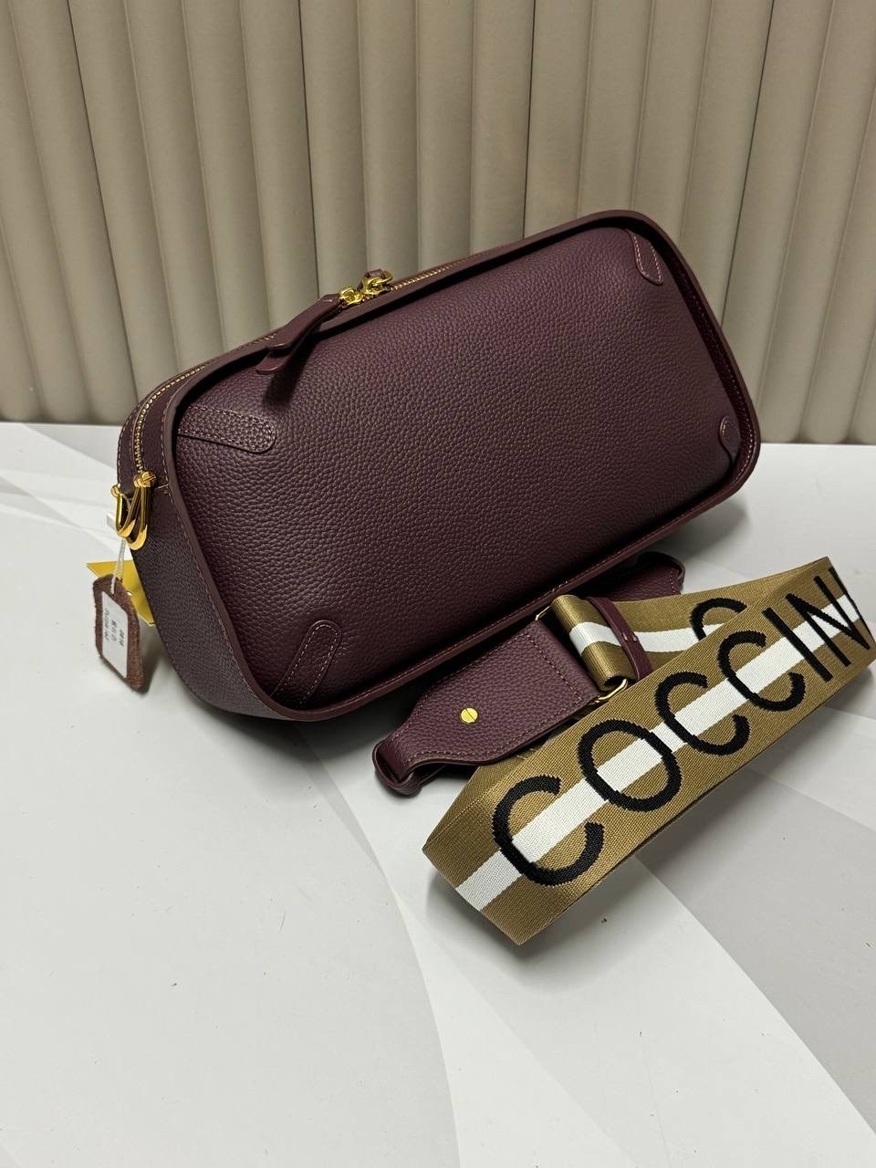 сумка coccinelle,coccinelle сумка кросс-боди,сумка кросс-боди женская coccinelle es5 15 02 01 бордовый,сумка женская через плечо coccinelle,сумка coccinelle lea цвет коричневый