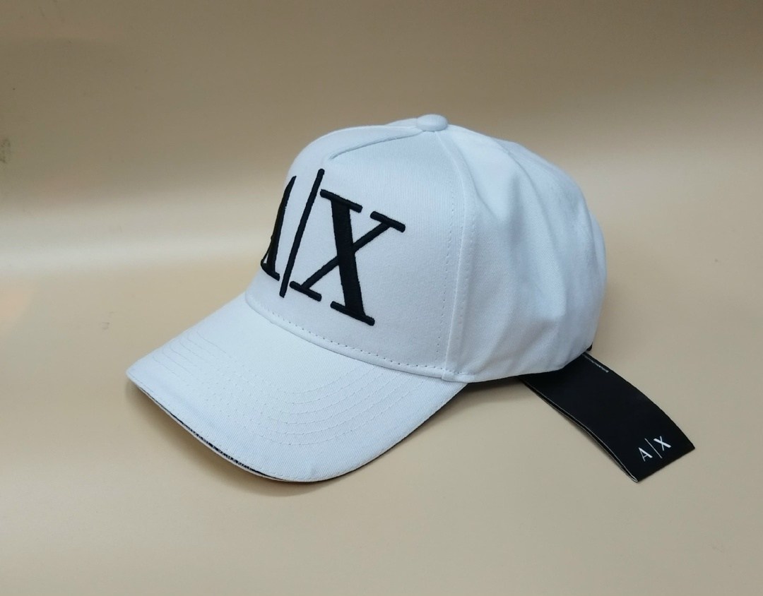 мужская бейсболка armani exchange,armani exchange бейсболка,бейсболка armani exchange бейсболка,бейсболка armani,брендовая бейсболка