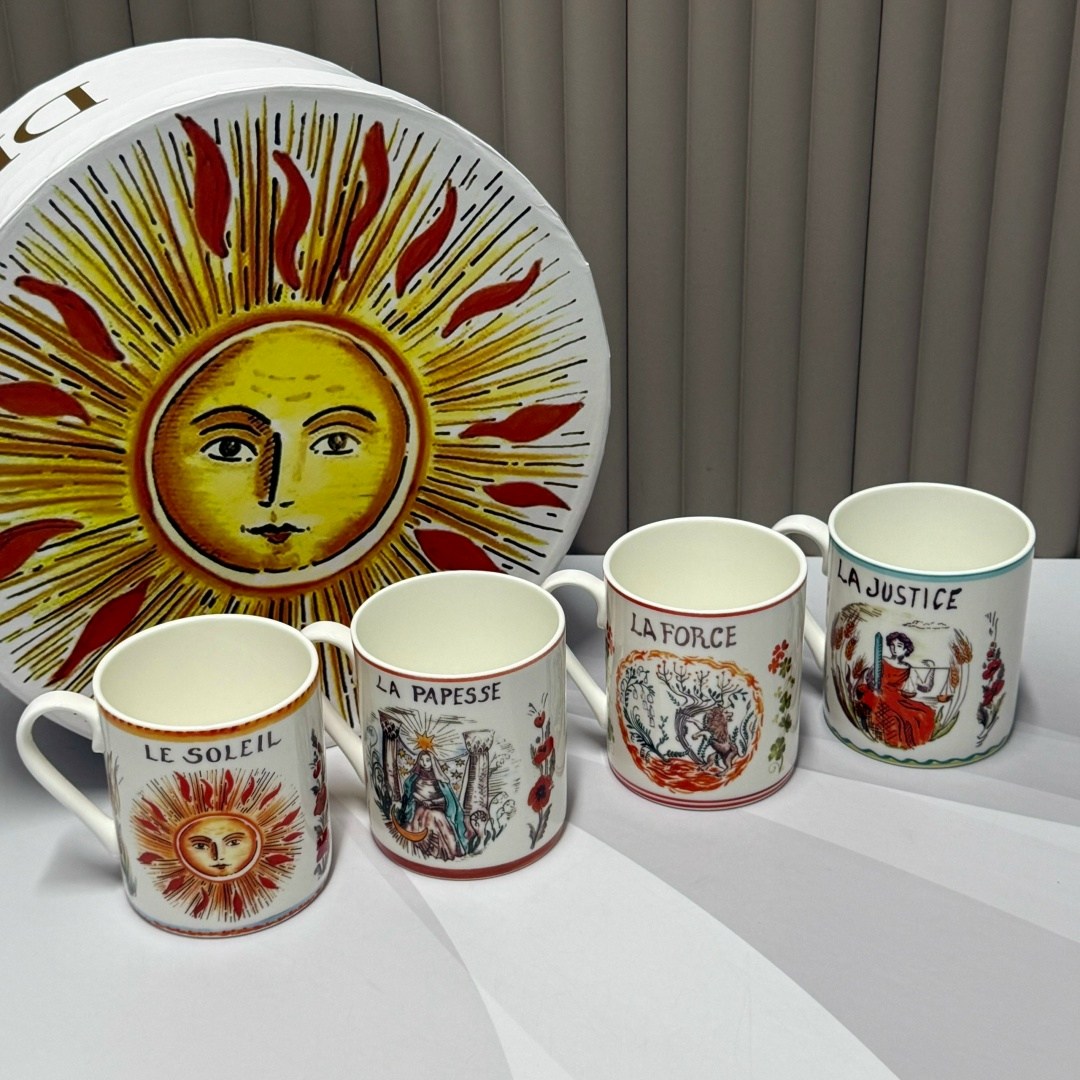 чайная пара christian dior taro le soleil фарфор,чайные наборы,набор кружек dior 4 шт,посуда кристиан диор,набор кружек christian dior tarot and puglia 4 шт le soleil