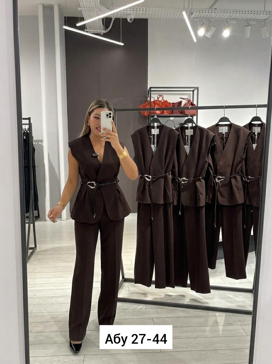 брючный костюм женский,костюм брючный,брючный костюм элегантный,костюм брючной деловой,белый брючный костюм