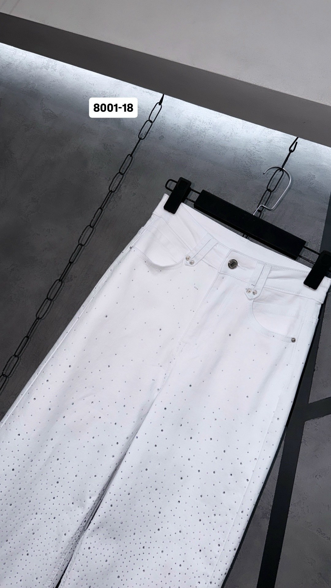 белые джинсы,джинсы белые женские,белые джинсы широкие,джинсы со стразами,брюки со стразами