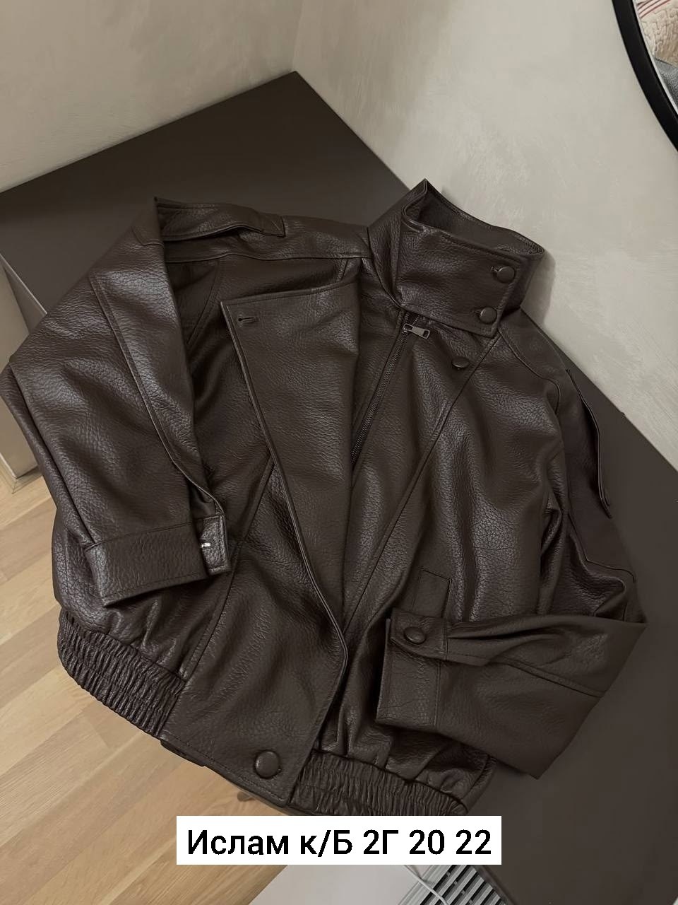 женская кожаная куртка,куртка женская,модная куртка,кожаная куртка,куртка из экокожи