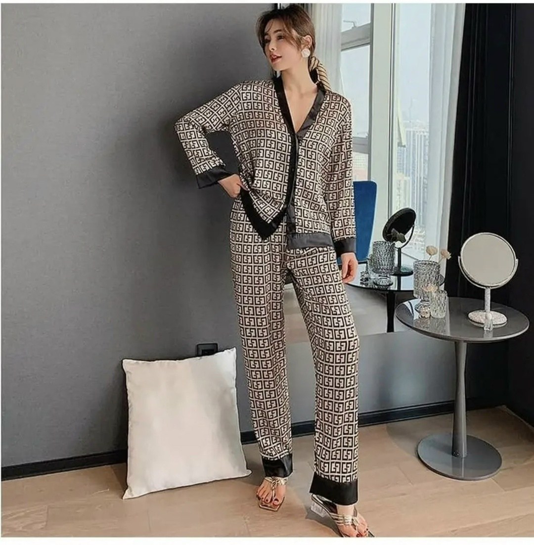 пижама шелковая фенди,женская пижама,пижама фенди женская,женские пижамные комплекты,пижама женская со штанами шелковая одежда для дома