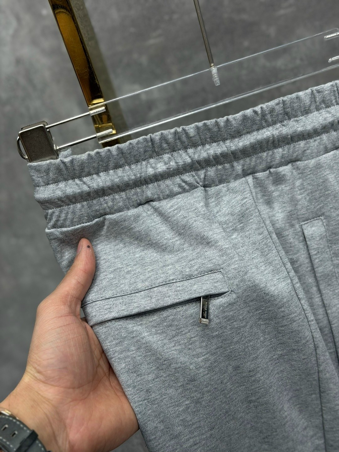 спортивный костюм brunello cucinelli,мужские спортивные костюмы brunello cucinelli,костюм brunello cucinelli серый,прогулочный костюм brunello cucinelli 33621,спортивный костюм брунелло кучинелли