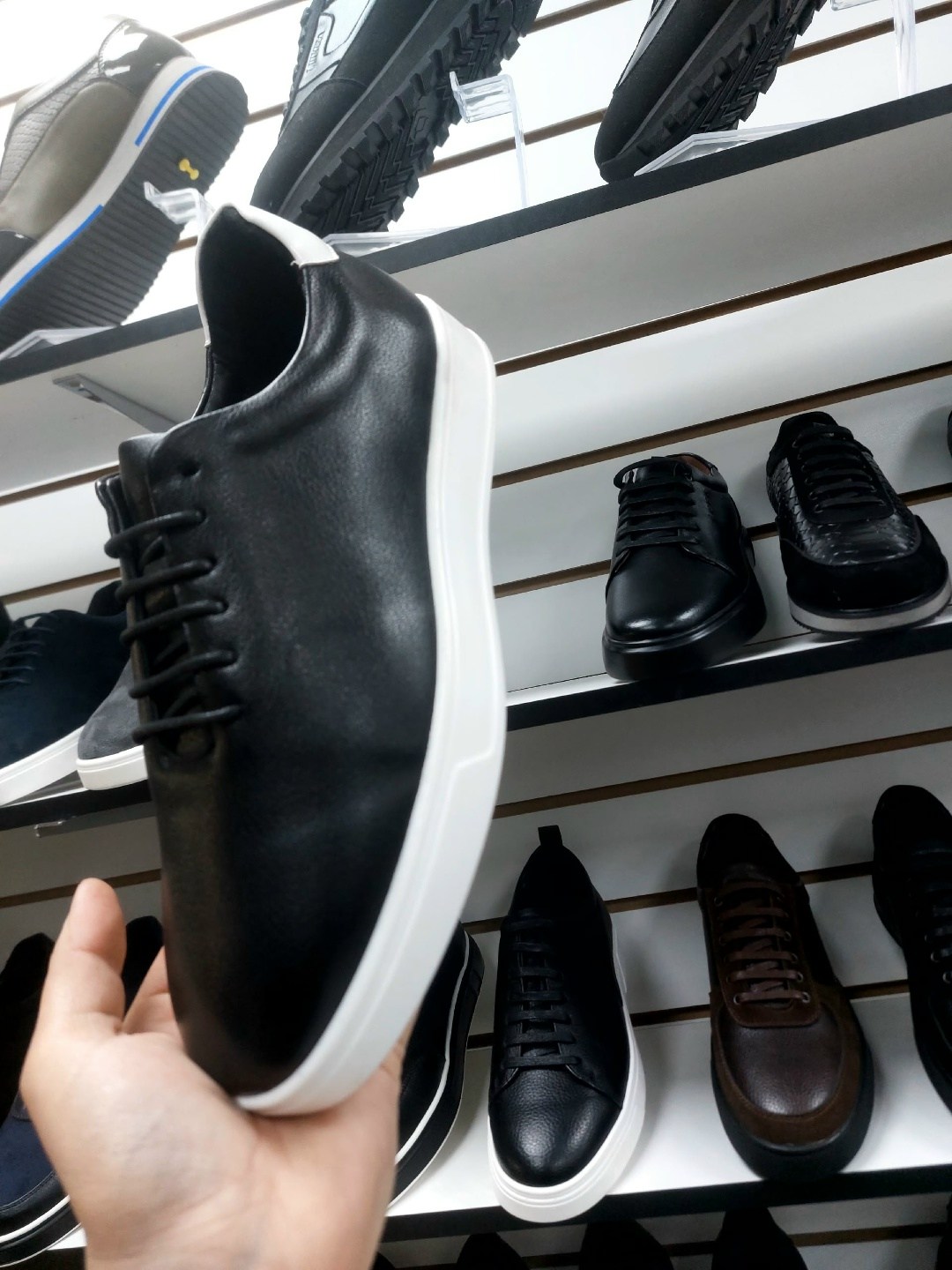 ,мужские кеды с белой подошвой черные кожаные quatro control,мужские кроссовки модные,кеды мужские кожаные,обуви